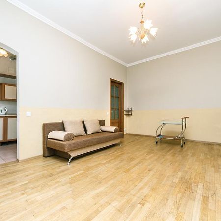 Apartment On Khreshchatyk Kiev Buitenkant foto