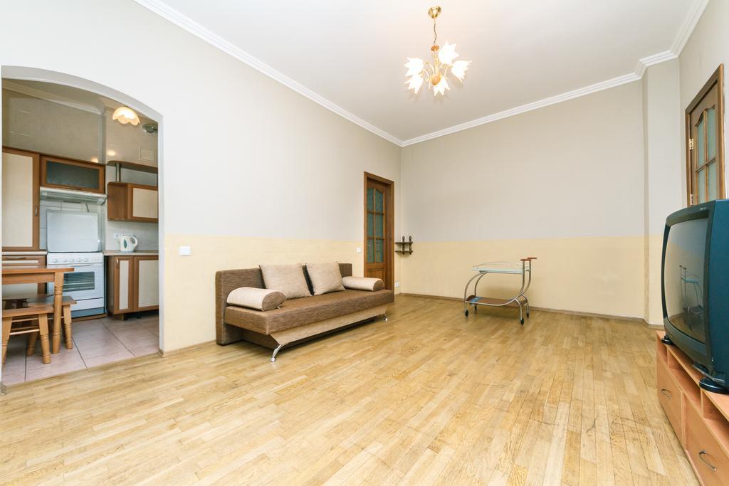 Apartment On Khreshchatyk Kiev Buitenkant foto