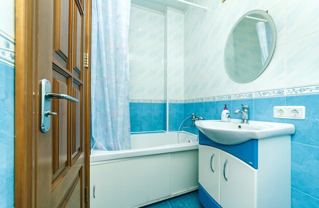 Apartment On Khreshchatyk Kiev Buitenkant foto